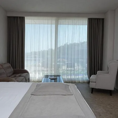 Opera D'arte Aparthotel
