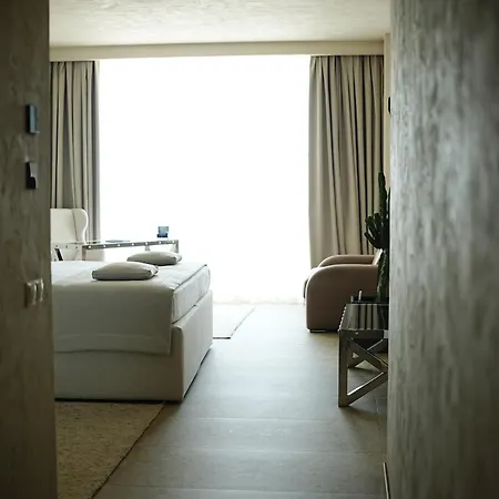 Opera D'arte Aparthotel *